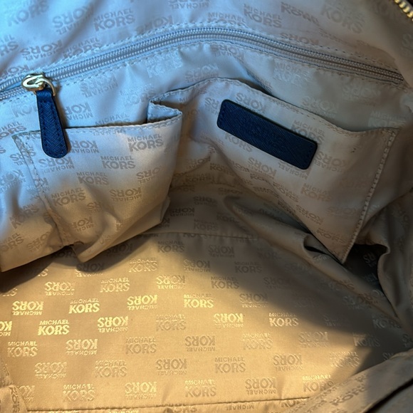 Michael Kors Kelly Shoulder Bag Navy Blue w/ Top Handles and Crossbody Strap - Picture 7 of 8